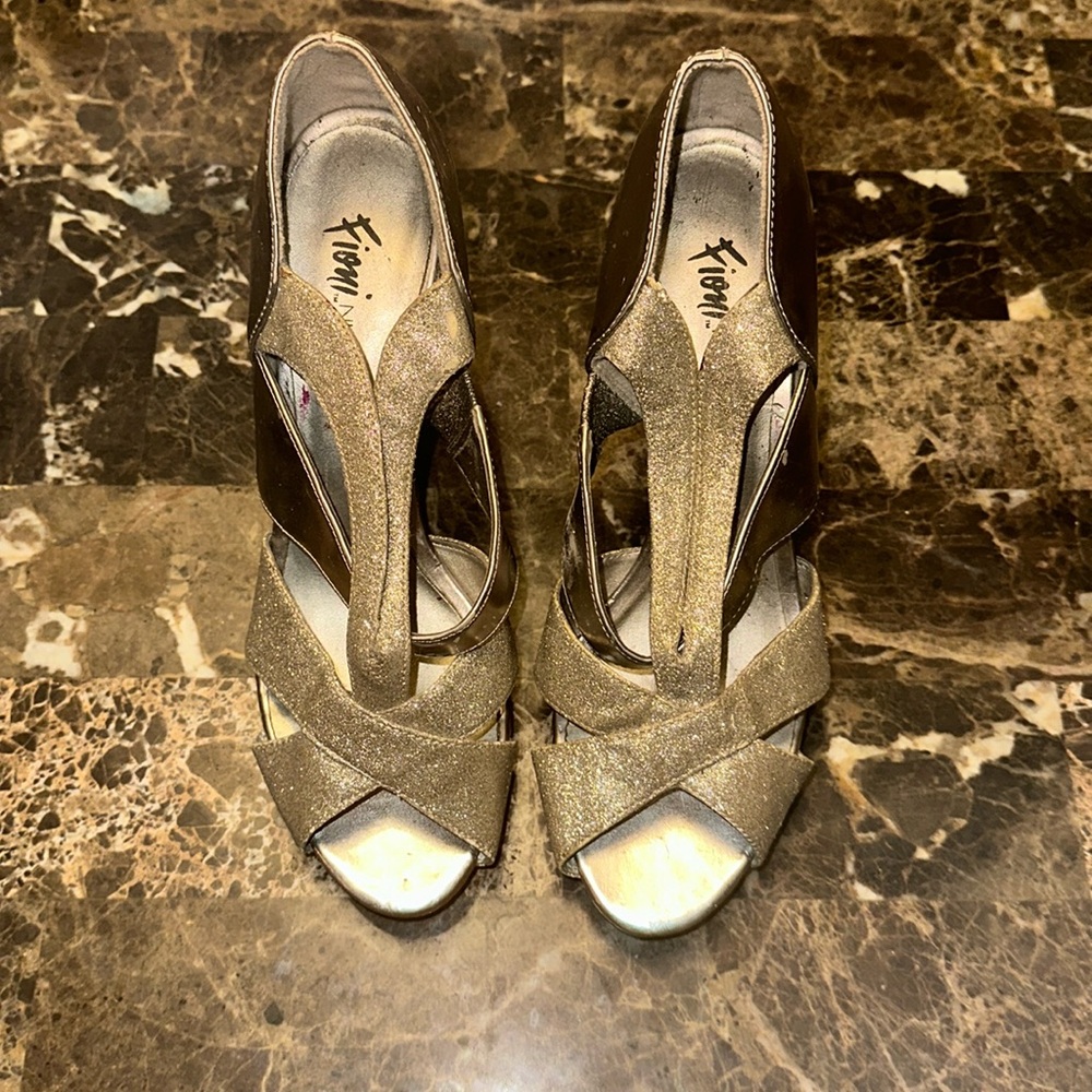 Fioni night heels 7 1/2